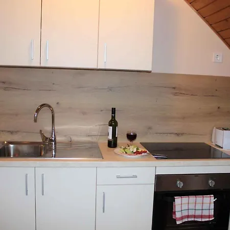 Apartment In 36546 Balatonkeresztúr